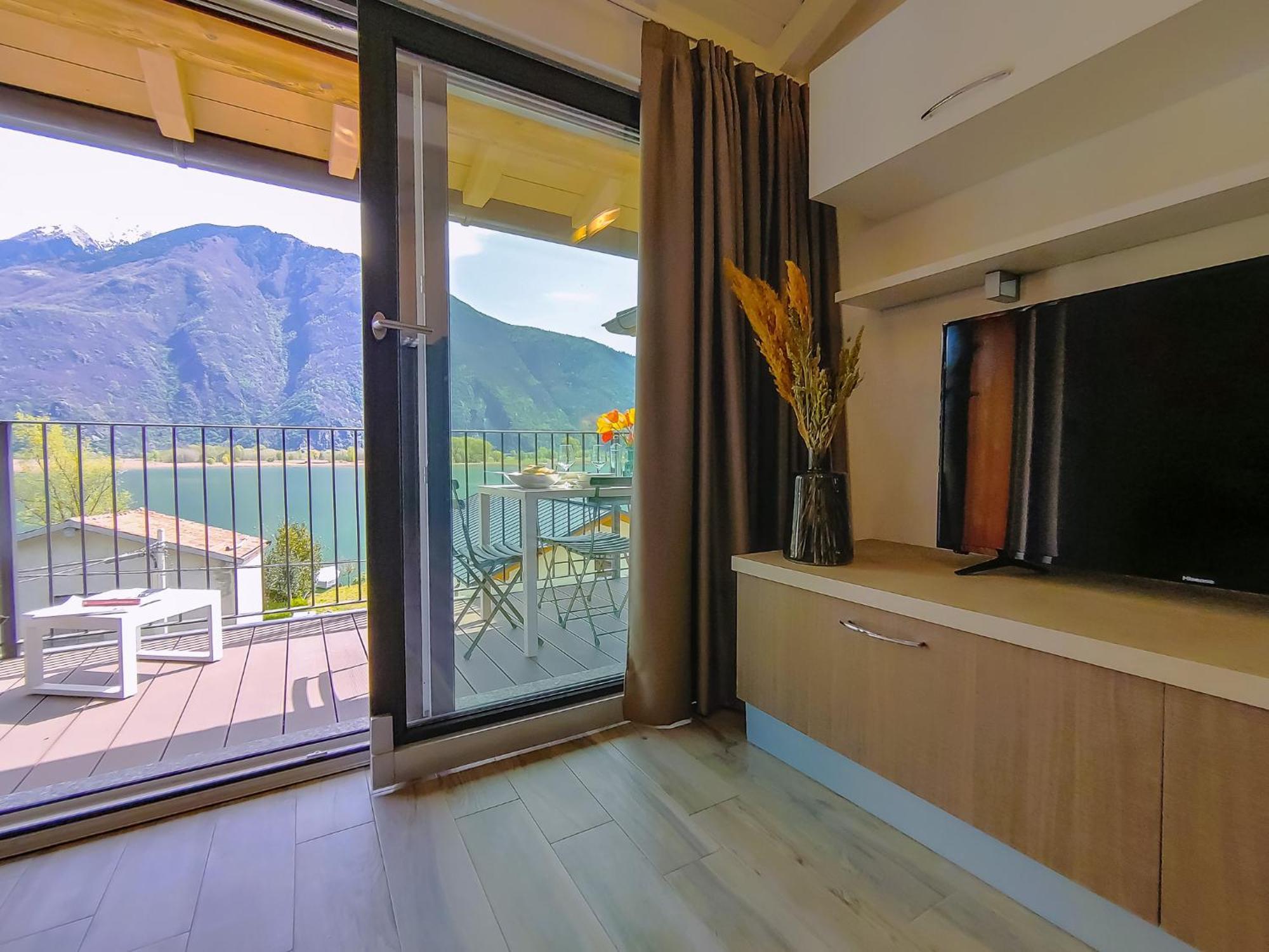Dascio Dolce Ferienwohnung Panorama Balkon Am See Luaran gambar